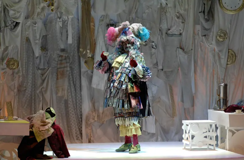 Massimo Venturiellop e Tosca ne 'Il borghese gentiluomo' di Moliere al Giglio di Lucca