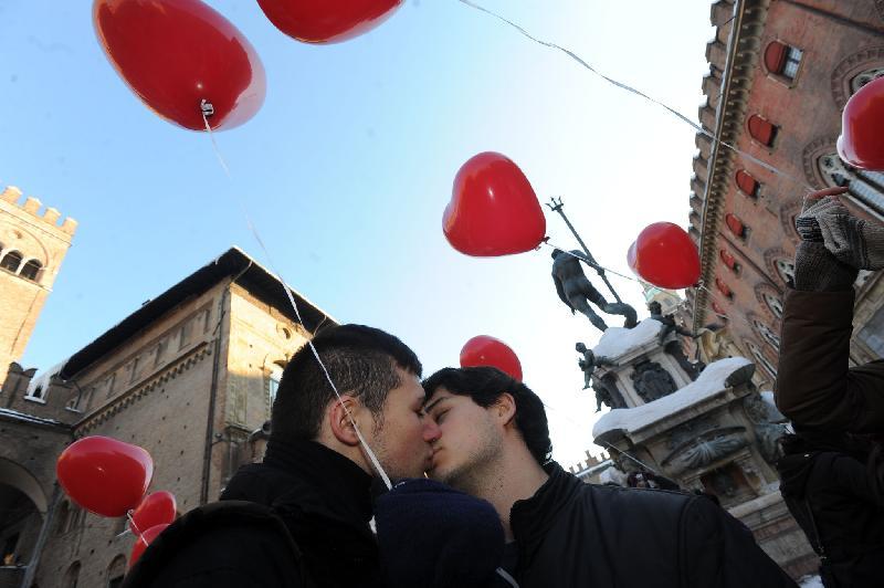 L'altra faccia di San Valentino. Diritti negati, amori congelati