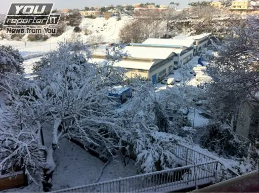 Maltempo: paura nelle Marche,  Sole a Roma