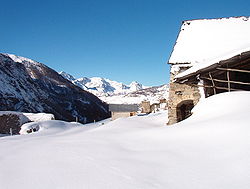 Valanga, muore uno sciatore fuoripista