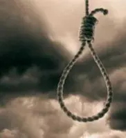 India, ragazzo inscena suicidio. I genitori lo trovano morto