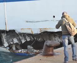 Olbia, squarcio sulla Tirrenia