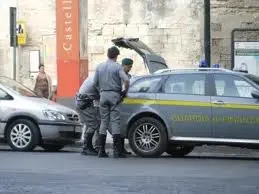 GDF Calabria: 527 persone denunciate, 632 mln non dichiarati