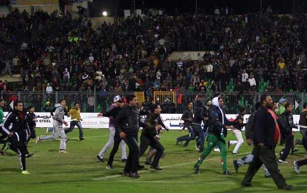 Egitto, scontri tra tifosi si trasformano in una strage