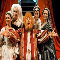 A Salerno "Le allegre comari di Windsor"