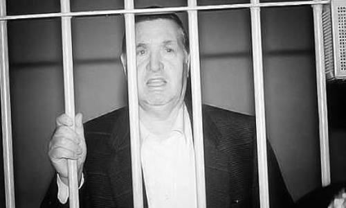 Riina, da "u curtu" a "u pazzu"?