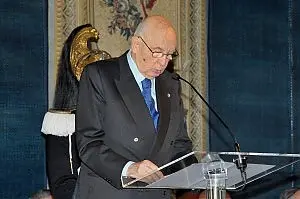 Napolitano: "Ricordare, miglior antidoto contro negazionismo, intolleranza e violenza"