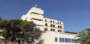 Cagliari, sesso in cambio di lavoro, condannato