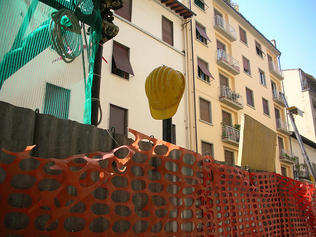 Sempre più nero sul fronte lavoro