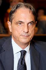 Prato, mozione di sfiducia per il sindaco Cenni