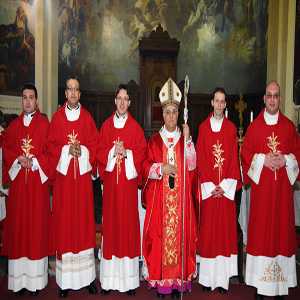 L'Arcivescovo metropolita Mons. Vincenzo Bertolone ha ordinato cinque giovani diaconi