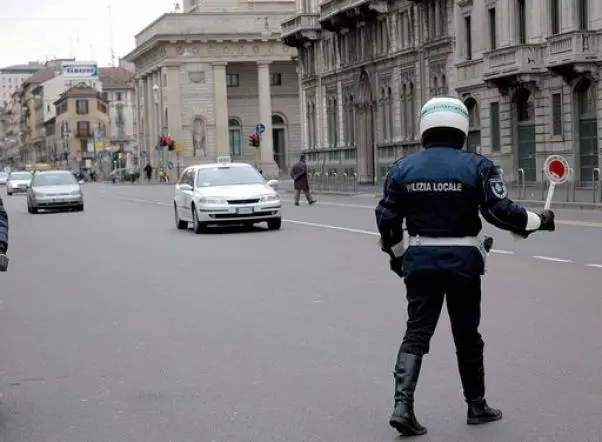 Sono uno zingaro tedesco ed un altro slavo i due sospettati di aver ucciso il vigile a Milano