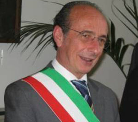 Sicilia: Buzzanca graziato dall'Ars, manterrà il doppio incarico