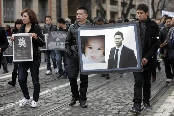 Roma, fiaccolata per Joy e Zhou "No alla violenza, si alla sicurezza"