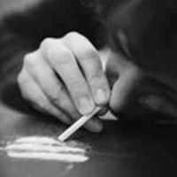 200 Milioni di persone al mondo assumono droghe illegali come hashish, marijuana, cocaina o eroina