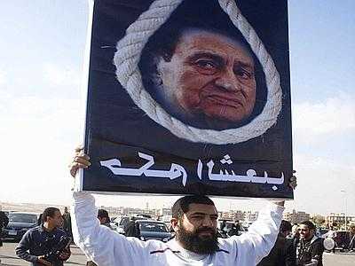 Egitto, possibile impiccagione per Hosni Mubarak ed altri funzionari di polizia