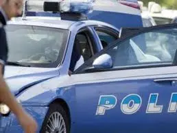 Ostia, violentano una ragazza: la polizia li coglie in flagranza