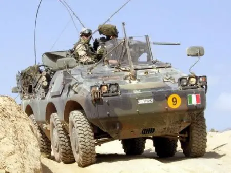 Agguato in Afghanistan, un morto e due feriti. Contuso un militare italiano