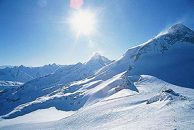 Pericolo per i ghiacciai dell'Himalaya: a rischio anche i villaggi vicini