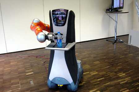 Arriva Care-O-bot 3, il robot amico degli anziani