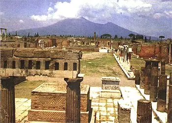 Pompei, nuovo crollo nella casa del Tiburtino