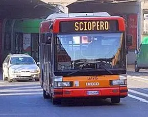 Al via due giorni di sciopero: si fermano bus, tram e metrò