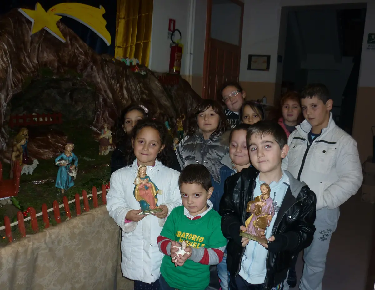 I bambini dell'Oratorio San Michele Arcangelo scrivono al Papa