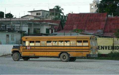 Cina, si ribalta scuolabus. Muoiono 15 bambini