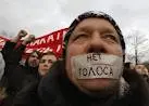 Russia, in migliaia in piazza contro Putin
