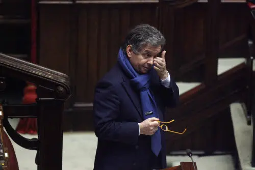 Poveri parlamentari, ormai ridotti in miseria