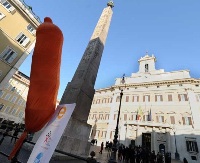 Giornata contro l'Aids. La Rai: non dite profilattico