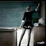 Professoressa gira un  video porno amatoriale e lo distribuisce per errore ai suoi studenti