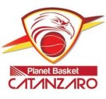 Planet Basket Catanzaro lancia la prima edizione del calendario a scopo benefico "Basket in città"