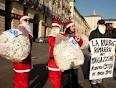 Aborto: esponenti radicali, travestiti da Babbi Natale, portano a Cota sacchi di RU486