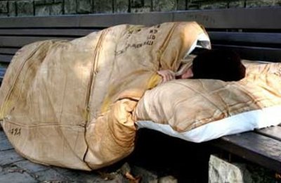 Clochard pestato a morte: Concesse le attenuanti a due poliziotti