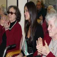 Miss Italia 2011: Stefania Bivone  a Novara tra gli anziani fotogallery