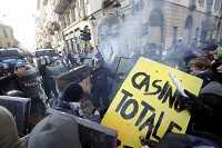Milano, tra sciopero trasporti e tensioni corteo studenti: giovedì nero