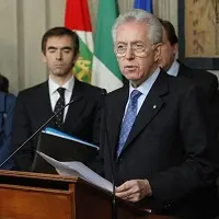 Governo Monti, Pd e Terzo Polo: squadra da tripla A . Lega voce fuori coro