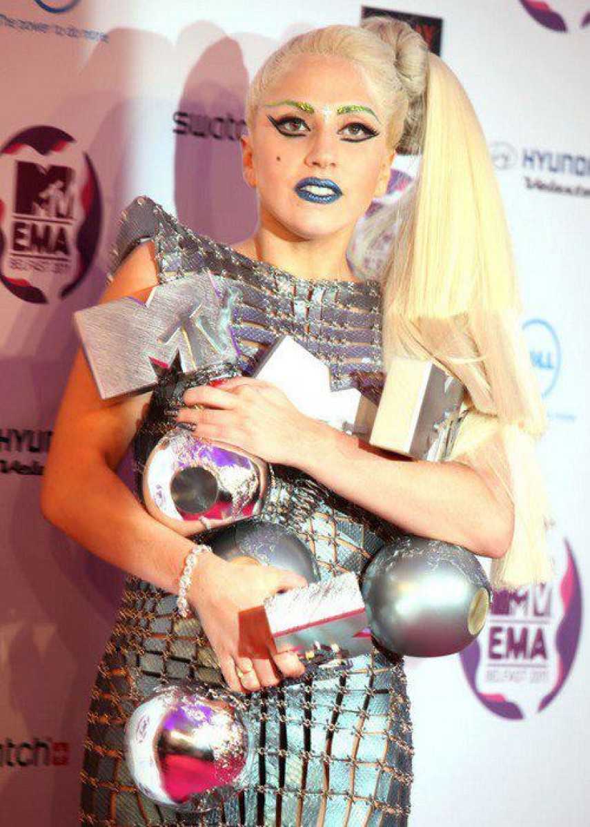 Lady GaGa conquista gli Mtv Music Awards di Belfast. Delusione per Adele