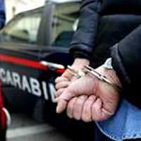 Camorra: stroncato traffico droga con Calabria, arresti