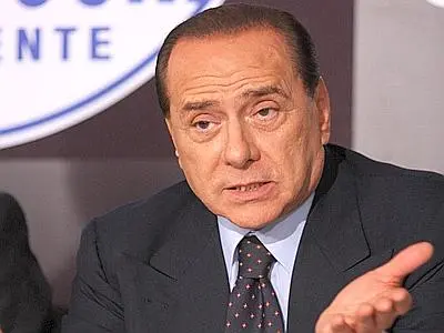 Berlusconi, "siamo ancora in maggioranza"
