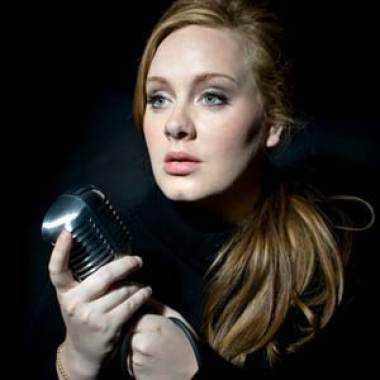 Adele: smentita la notizia di un tumore alle corde vocali
