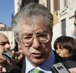 Bossi: "Voto? Non ora, bisogna andare avanti"