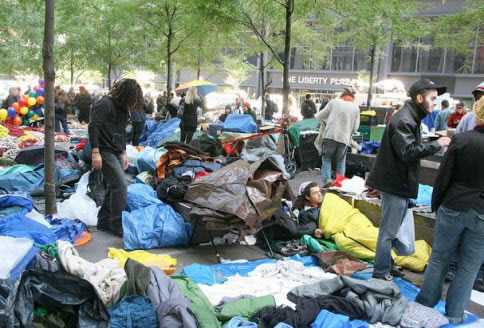 Occupy Wall street NY: Zuccotti Park fra percussionisti e aggressioni