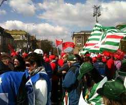Ungheria, in migliaia nelle piazze contro la legge bavaglio
