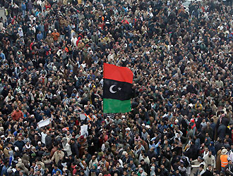 Libia ora LIBERA: l'inno nazionale cantato unisce ribelli e non