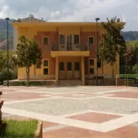 Vincenzo Ursini: Montepaone (Cz)  minoranza a giunta "Tornate a casa"