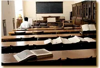 Tagli Istruzione, Maxiscuole e allarme Provveditorati
