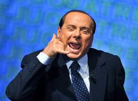 Berlusconi a Lavitola: "La gente non conta un cazzo"