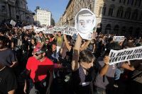 Indignati, i “Draghi ribelli” sgomberati durante la notte